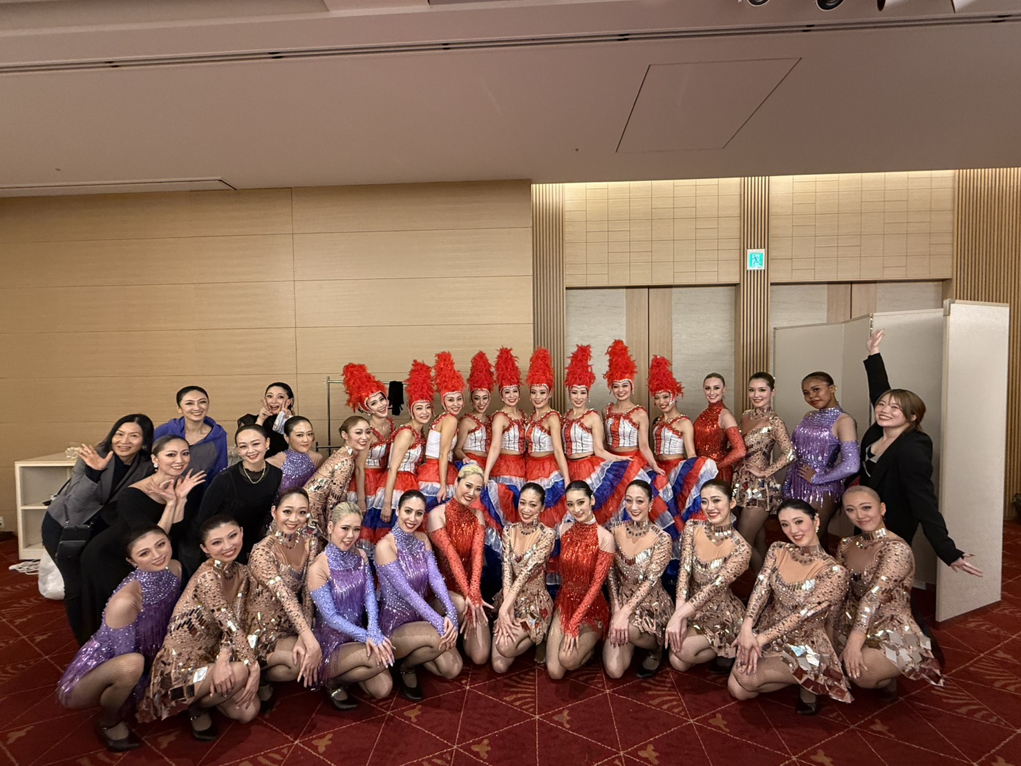 エクスコムグローバル社 30周年謝恩パーティー (にしたんクリニック) 02